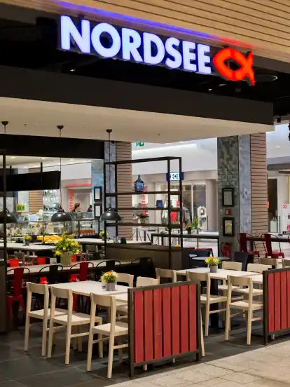 In den Verhandlungen zwischen Arbeitgeberverband und Gewerkschaft geht es um eine Lösung für 120.000 Beschäftigte in der Systemgastronomie – auch für Mitarbeiter von Nordsee.