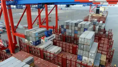 Eurogate will am Jade-Weser-Port einen vollautomatischen Containerumschlag testen.