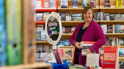 Anja Froben hat die Familientradition fortgesetzt und ist als Geschäftsführerin der Buchhandlung Froben in die Fußstapfen ihrer mittlerweile verstorbenen Eltern getreten.