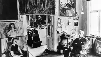 Die Kunsthalle Bremen hat dem norwegischen Künstler Munch zuletzt 2011 eine Ausstellung gewidmet. Auch dieser „Blick ins Atelier“ war Teil der Schau mit dem Titel „Edvard Munch - Rätsel hinter der Leinwand“.
