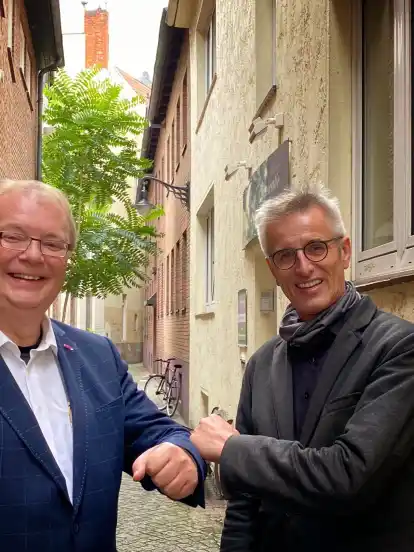 Volker Redder (links) löst Peter Bollhagen an der Spitze der Familienunternehmer ab.