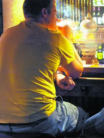 In Bremen gibt es noch etliche Raucherlokale. Hier ist das Gesetz weniger strikt.