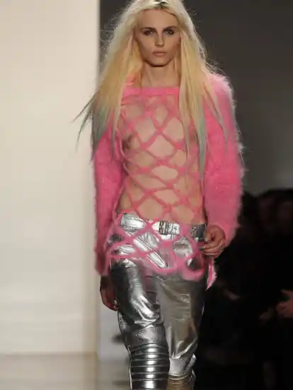 Model Andrej Pejic