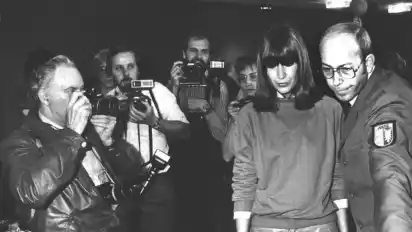 Am 6. März 1981 erschoss die Gastwirtin Marianne Bachmeier (1950-1996) in einem Lübecker Gerichtssaal den mutmaßlichen Mörder ihrer Tochter. Foto: picture alliance / dpa