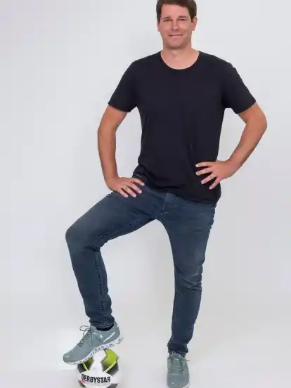 Michael Hoffmann lief selbst früher für den VfL Stenum auf.