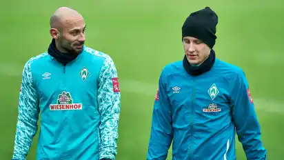 Zwei, die auch gegen Hertha BSC wieder gemeinsam auf dem Feld stehen dürften: Ömer Toprak (l.) und Maximilian Eggestein.