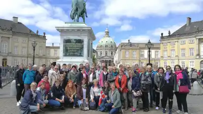 Das waren noch Zeiten: Eine Gruppe Ganderkeseer Landfrauen im Juli 2019 bei der Intensiv-Städtereise in Kopenhagen. Elisabeth Westphal aus dem Vorstandsteam hofft, dass der Verein ab Mai zumindest wieder Tagestouren anbieten kann.