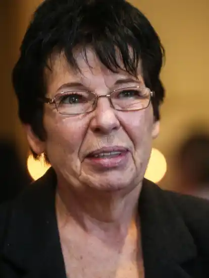 Mutter Annerose Lang