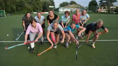 Mit fünf neuen Spielerinnen wollen die Damen des Hockey-Clubs an der Delme den Klassenerhalt in der Oberliga schaffen. Der günstige Spielplan könnte der Mannschaft des Trainergespanns Ulli Hader und Kai-Uwe Stephan bei der Umsetzung dieses Ziels in die Karten spielen.