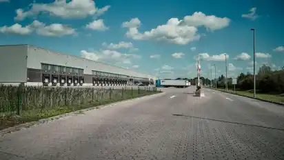 Ausschuss für Erweiterung des LidlWarenzentrallagers in Brundorf