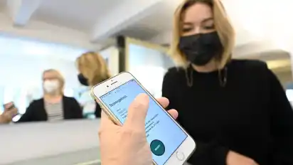 Vor dem Friseurbesuch ist ein Besuch im Testzentrum vonnöten, ein selbst durchgeführter Test reicht nicht aus.