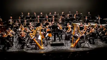 François-Xavier Roth am Pult seines Orchester Les Siècles.