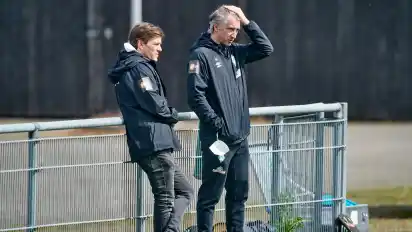 Clemens Fritz (l.) und Frank Baumann hoffen auf eine gute Zweitliga-Saison für Werder.