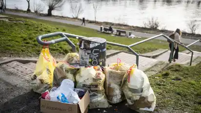 Müllvandalismus ist an vielen Stellen in Bremen – wie hier am Osterdeich - ein Problem.