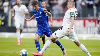 Benjamin Goller (l.) ist aktuell von Werder Bremen an den SV Darmstadt ausgeliehen - Werders nächstem Gegner.