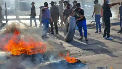 Nach Bekanntgabe der Wahlergebnisse der Parlamentswahlen im Irak, bei denen die Fatah-Koalition erhebliche Verluste erlitten hat, gingen Hunderte Unterstützer der pro-iranischen Gruppen auf die Straße.