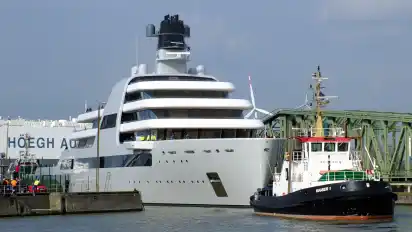 Die "Solaris" auf ihrer ersten Probefahrt im Frühjahr. Schon damals war die Zukunft der Lloyd-Werft unklar. Hoffnung setzt deren Betriebsratschef nach den geplatzten Verhandlungen nun auf einen zweiten Anlauf bei den Gesprächen mit Rönner.