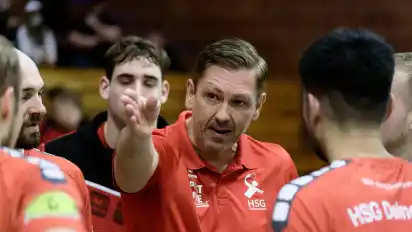 "Es sind schwere Tage für mich als Trainer" – Jörg Rademacher ist aufgrund der Personalsituation bei der HSG Delmenhorst ziemlich frustriert.