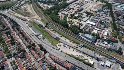 Auf dieser Fläche in der Neustadt soll neben Büros und Gewerbeflächen auch Platz für Kneipen, Kultur und einen Supermarkt sein. Ideen seien willkommen.