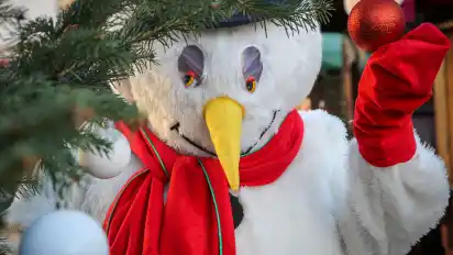 Gern gesehener Gast auf dem Markt: Herr Lehmann, der Schneemann.