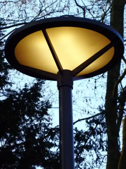 In der Bergstraße gibt es seit rund zehn Jahren schon LED-Leuchten, nun sollen die letzten Straßenlaternen in Worpswede auf Leuchtdioden umgestellt werden.