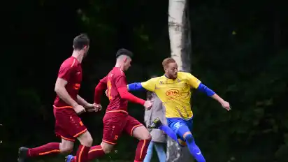 Marvin Osei (rechts) lief bis zur Winterpause für den SV Atlas Delmenhorst II in der Bezirksliga auf.