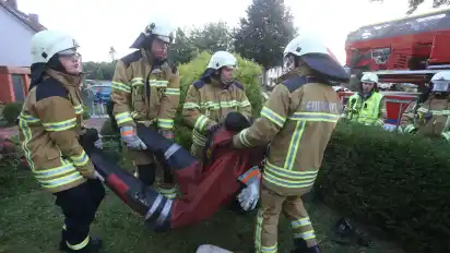 Feuerwehr-Übungen – wie hier im September 2021 im Landkreis Osterholz – hat die Bremer Feuerwehr wegen der hohen Infektionszahlen eingestellt.