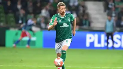 Mitchell Weiser ist erneut positiv auf das Coronavirus getestet worden.