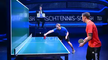 Max Kruse zeigte auch an der Tischtennisplatte sein Qualitäten.
