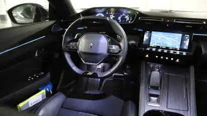Nichts zu meckern: Im Cockpit ist es rundum gemütlich.