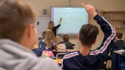 Der Landkreis Verden hat durch den Digitalpakt bereits große Schritte in Richtung digitaler Bildung gemacht: Mittlerweile sind alle Schulen mit digitalen Tafeln ausgestattet.