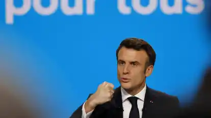 Frankreichs Präsident Emmanuel Macron bei einer Wahlkampfrede.