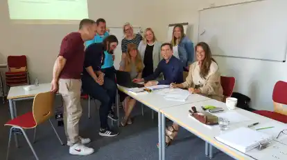 Nachdem die Fusion beschlossene Sache ist, erarbeitet das "Team Aufbruch" mit Lehrenden aus den Kollegien der Oberschule Berne und der Eschhofschule Lemwerder Konzepte für die gemeinsame Zeit.