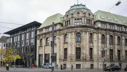 Das ehemalige Sparkassengebäude soll künftig die Inge-Katz-Schule beherbergen.