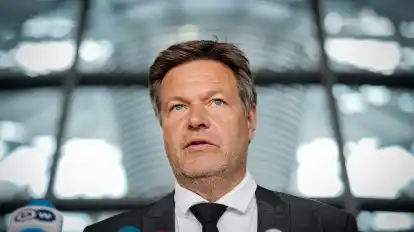 Bundeswirtschaftsminister Robert Habeck: „Es kommen noch enorme Preiserhöhungen auf uns zu.“