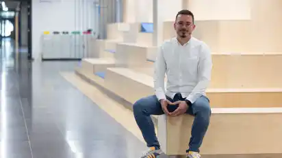 Hat selbst an der KGS Leeste sein Abitur gemacht: Falk Brozio.