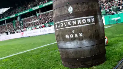 In der vergangenen Saison lagerten die Fässer von Nork unter der Ostkurve im Weserstadion. Die Firmengründer sind Fans der Grün-Weißen.
