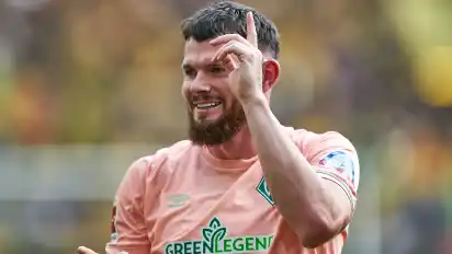 Oliver Burke traf zum zweiten Mal nach einer Einwechslung.