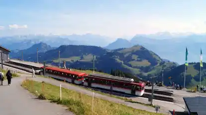 Die Rigi-Bahn bringt nicht nur Touristen auf den Berg, sondern brachte auch den Fortschritt.