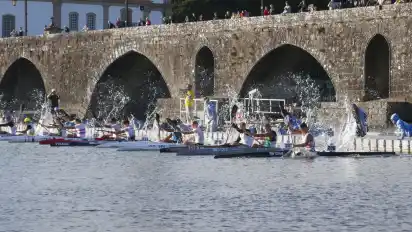 Marcel Paufler (im dritten Boot von rechts) beim Start des Short-Race über 3,4 Kilometer.