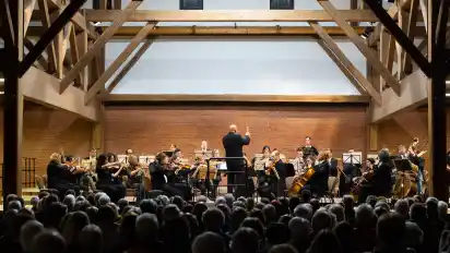 Die Klassische Philharmonie Nordwest kommt mit rund 40 Musikern zu den Konzerten.