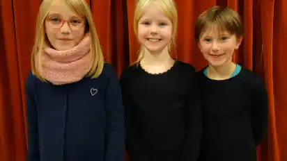 Sind restlos begeistert von der Zirkus-Projektwoche: Emilie (von links), Sophia und Liliane.