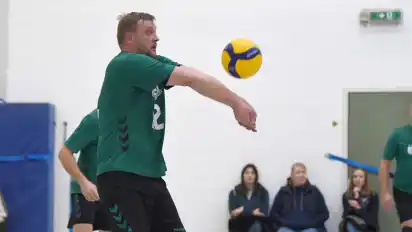 Janek Borsing hatte mit dem VSK Osterholz-Scharmbeck keinerlei Probleme, sich beim Geestemünder TV durchzusetzen.