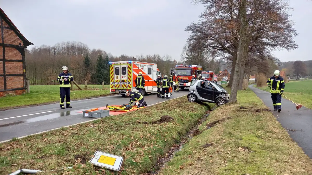BruchhausenVilsen Straße Bruchmühlen nach Unfall gesperrt