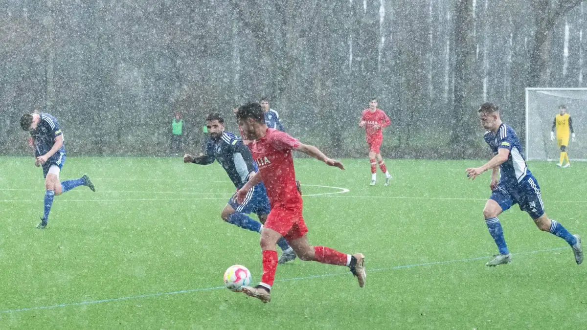 FußballBremenLiga Teams der Stunde spielen remis