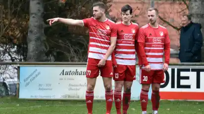 Luca Heißenbüttel, Tim Denker und Felix Ahrens empfangen mit dem FC Hambergen den starken Aufsteiger SG Unterstedt.