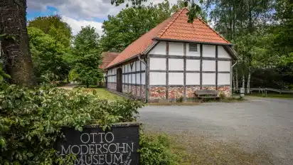 Das Otto-Modersohn-Museum existiert seit 50 Jahren an seinem Standort in der Fischerhuder Bredenau. Regelmäßig werden die Werke des Landschaftsmalers in Ausstellungen der Öffentlichkeit gezeigt.