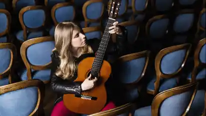 Laura Lootens spielt zum Auftakt des Jahresprogramms drei Konzerte im Schloss Etelsen.