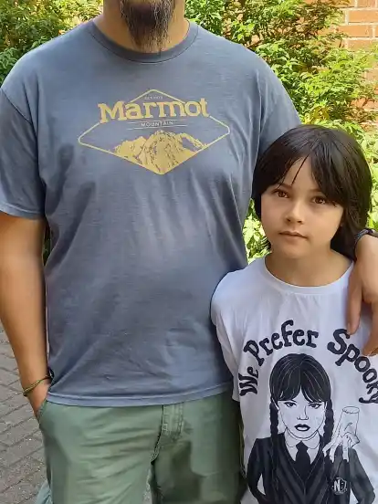 Honwai Wong, hier mit Sohn Meo, zeigte Verständnis für die Aktion der Apotheker.