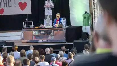 Arnd Zeiglers Auftritt auf dem Marktplatz in Kirchweyhe war eines der Highlights der Kulturveranstaltungen im vergangenen Jahr.